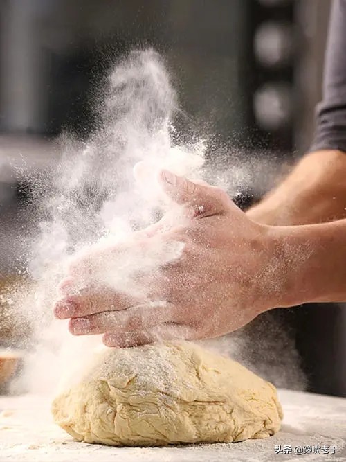 买面粉时注意这三种面粉不要买,购买面粉时需要注意面粉的品种