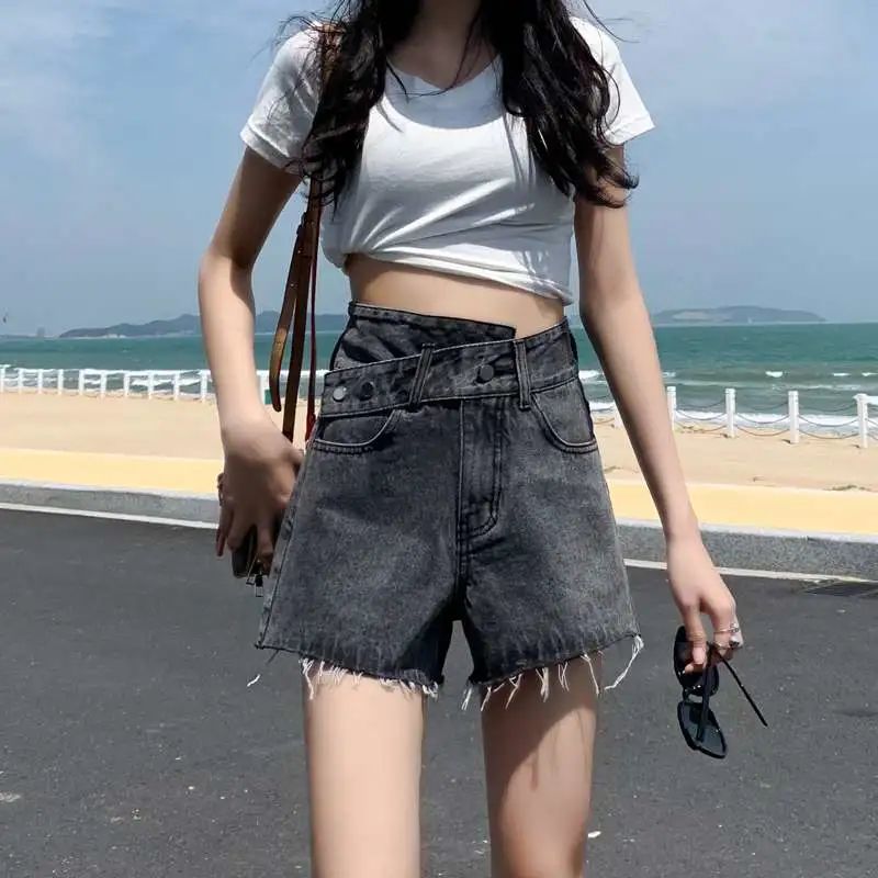 涓嬪崐韬儢濂崇敓绌挎惌瑁ゅ瓙,涓嬪崐韬儢鐨勫コ鐢熻鎬庝箞绌挎惌