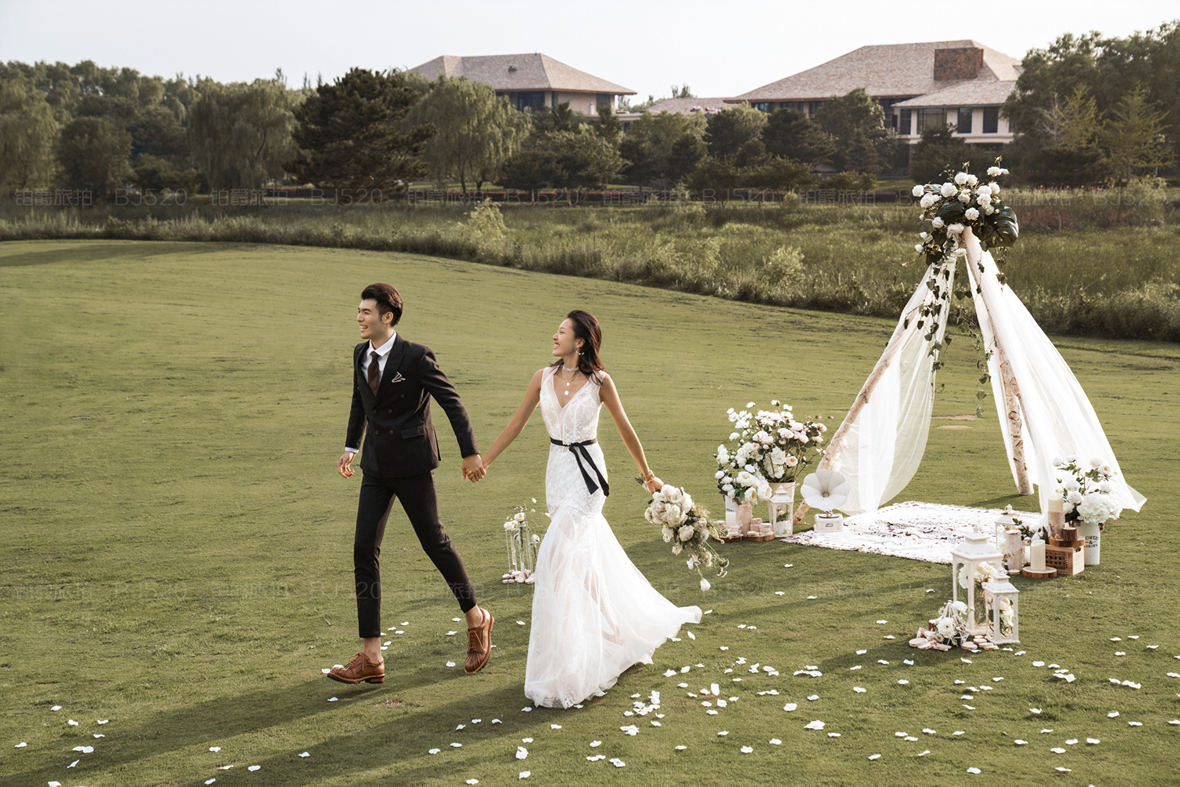 拍婚纱照和结婚婚纱是一起的吗,拍婚纱照应该怎么选照片