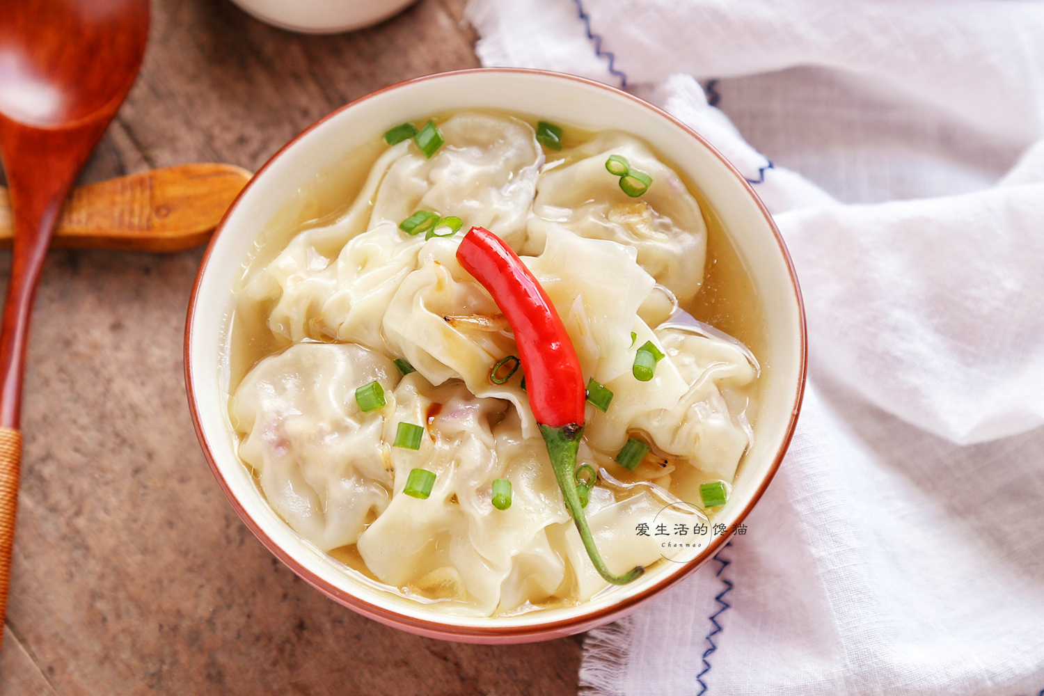 家里煮云吞什么汤底好简单的,煮云吞加点啥