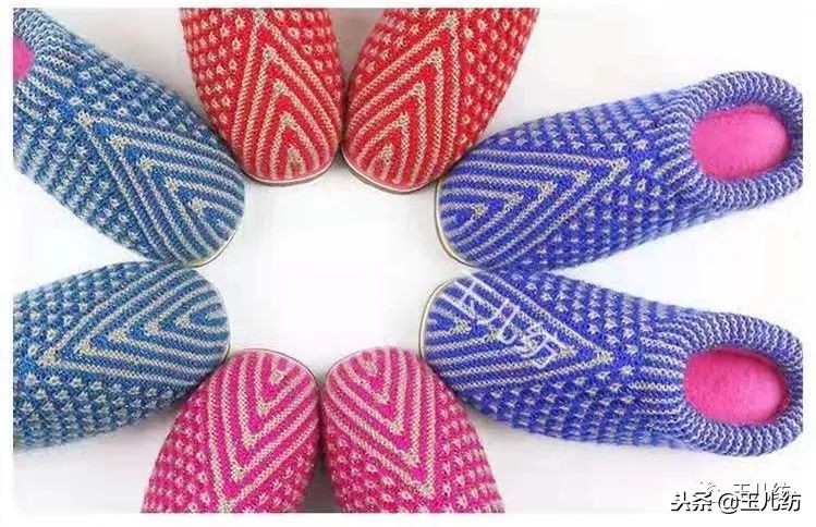 两边太阳花中间三角拖鞋编织教程,棉拖鞋两边太阳花完整的织法