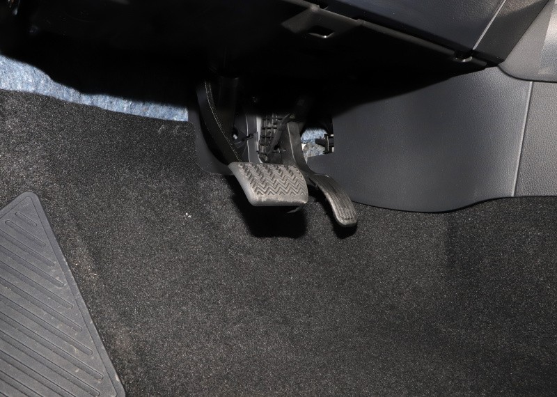 卡罗拉车油耗4.6是多少,卡罗拉混动版的动力够用吗