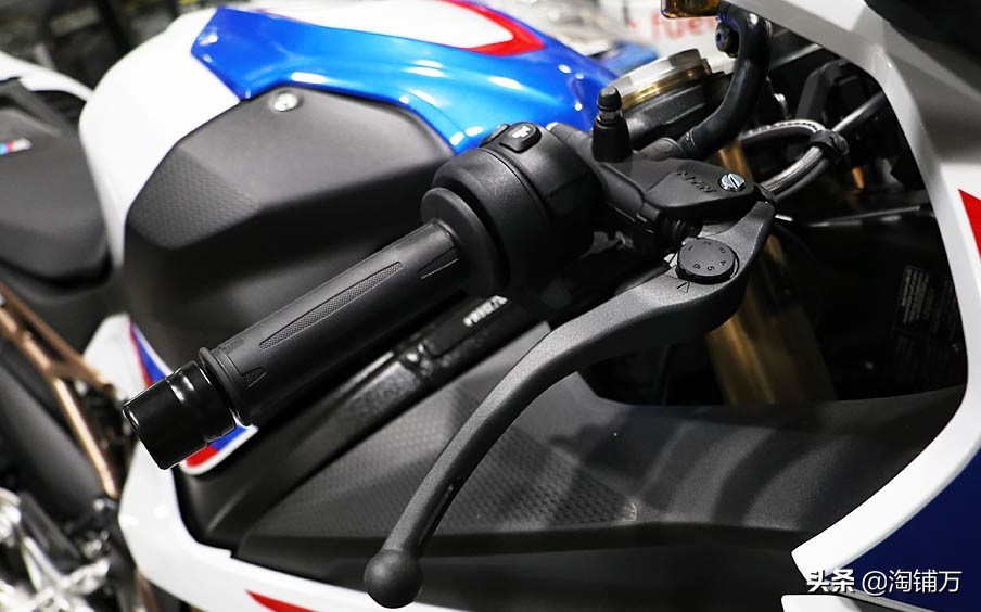 最新款宝马s1000rr沉浸式体验,宝马s1000rr新款跟老款选择