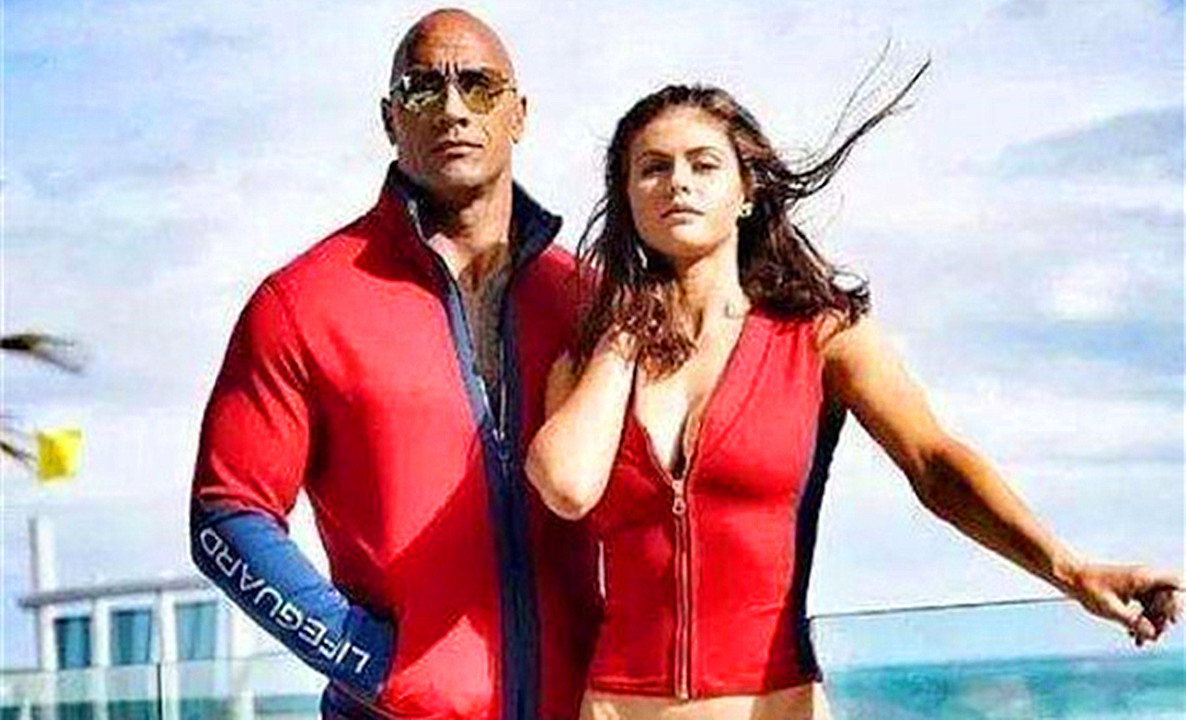 巨石强森最小的女儿,巨石强森的女儿现在多大