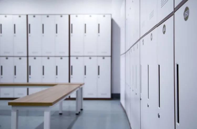 四平师院体育场对外开放吗,四平体育馆开放时间