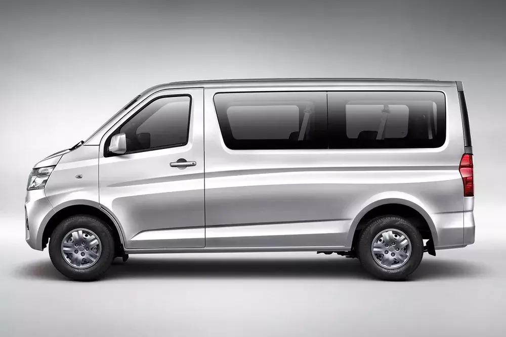 长安睿行m60vs金杯海狮s,长安m60睿行vs金杯新海狮s