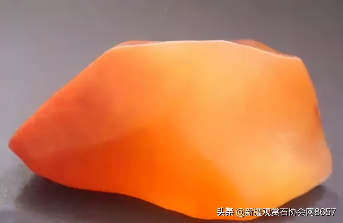 金丝玉有油润度吗,金丝玉功效寓意