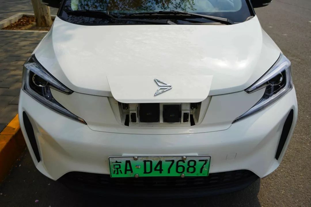 新特DEV1试驾体验：续航300落地7万，不靠补贴也能打？