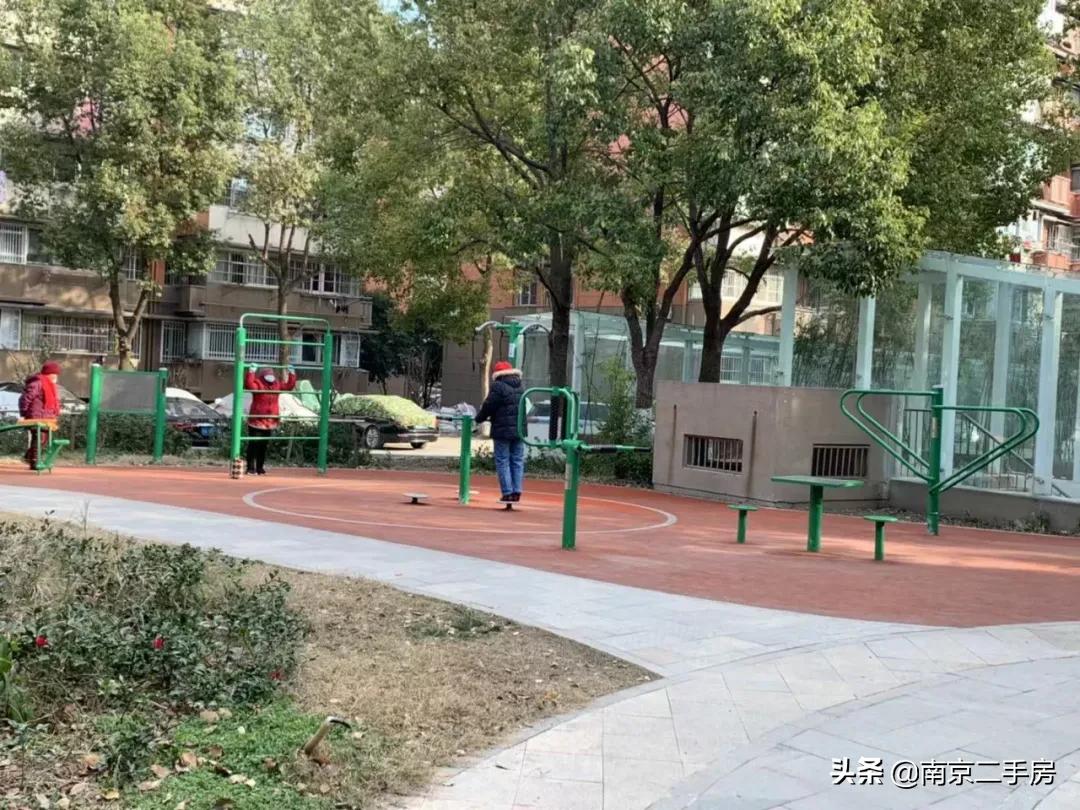 小区房价上涨的真实案例,小区出现很便宜的买房骗局