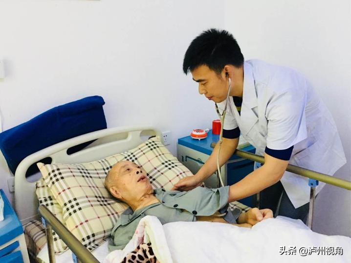 平凡事业彰显大爱——记四川福寿援健康管理有限公司创始人车福华