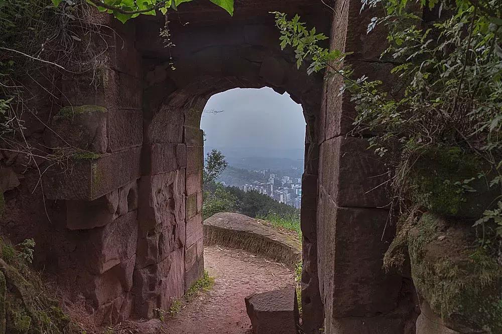 渝北枇杷正黄，冒冒失失穿越铁壁、胜保、斗碗三寨