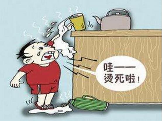 小孩子开水烫伤掉皮多久不会疼痛,手被炉子烫伤怎么快速减少疼痛