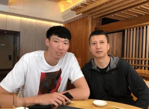 杨鸣周琦视频,杨鸣欢迎周琦