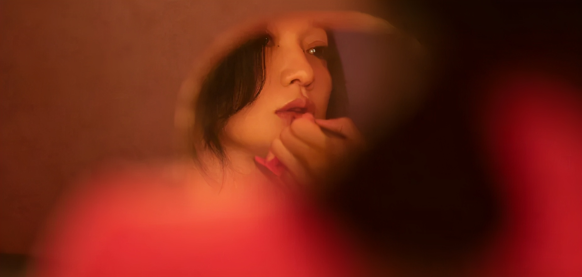 完美日记李佳琦代言散粉,李佳琦完美日记周迅