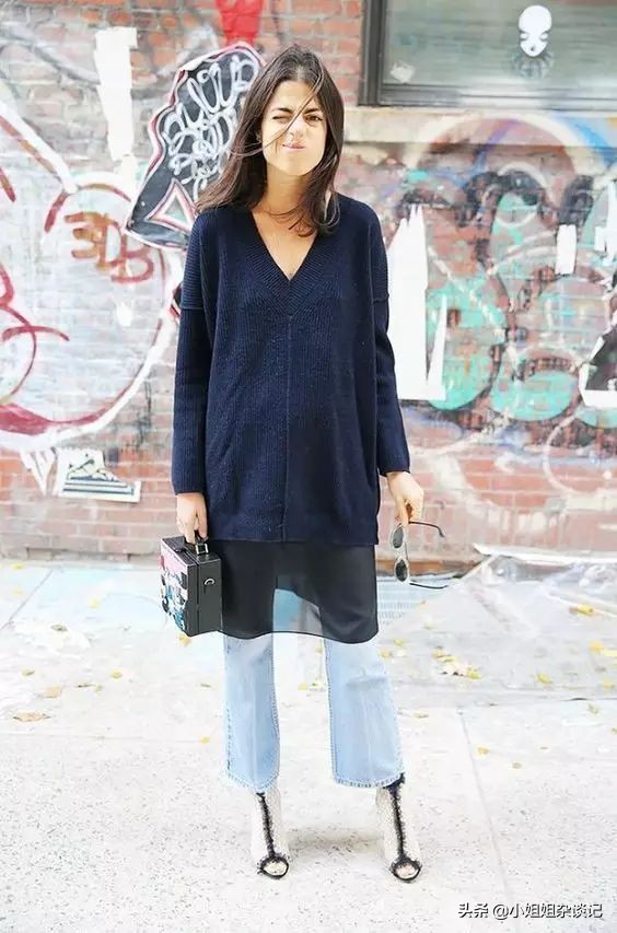 v领毛衣慵懒风显白显瘦,显瘦又百搭全靠这件v领毛衣