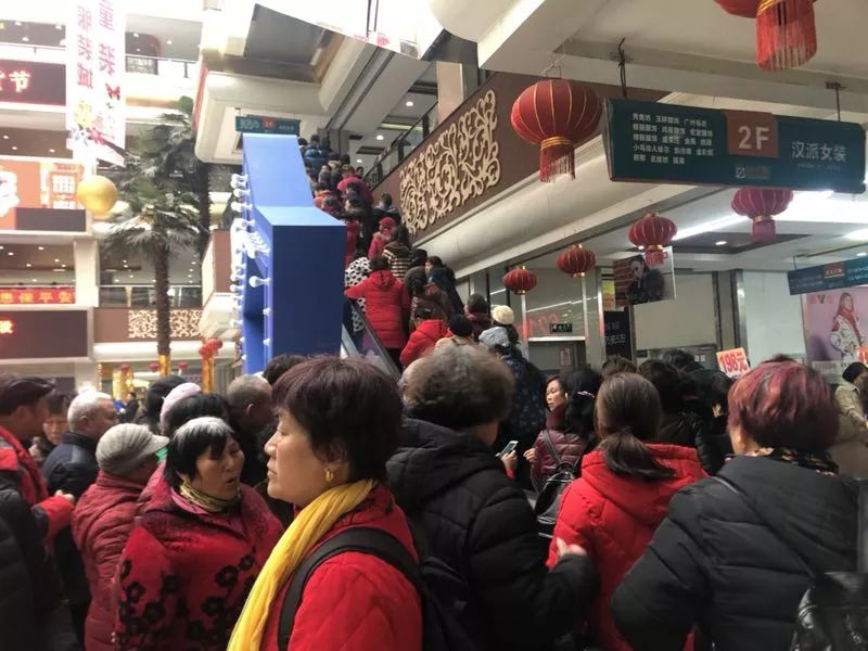 佩奇年货配齐,佩奇是啥东西