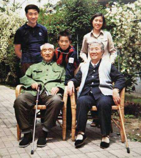 他是徐帅的儿子,25岁保送清华,48岁被授予少将军衔,59岁晋中将