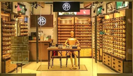 六年成为潮流眼镜界的大佬，木九十的经营之道！