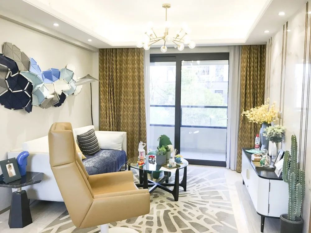 绿洲康城亲水湾开盘一房一价表,绿洲康城亲水湾两房两厅样板房