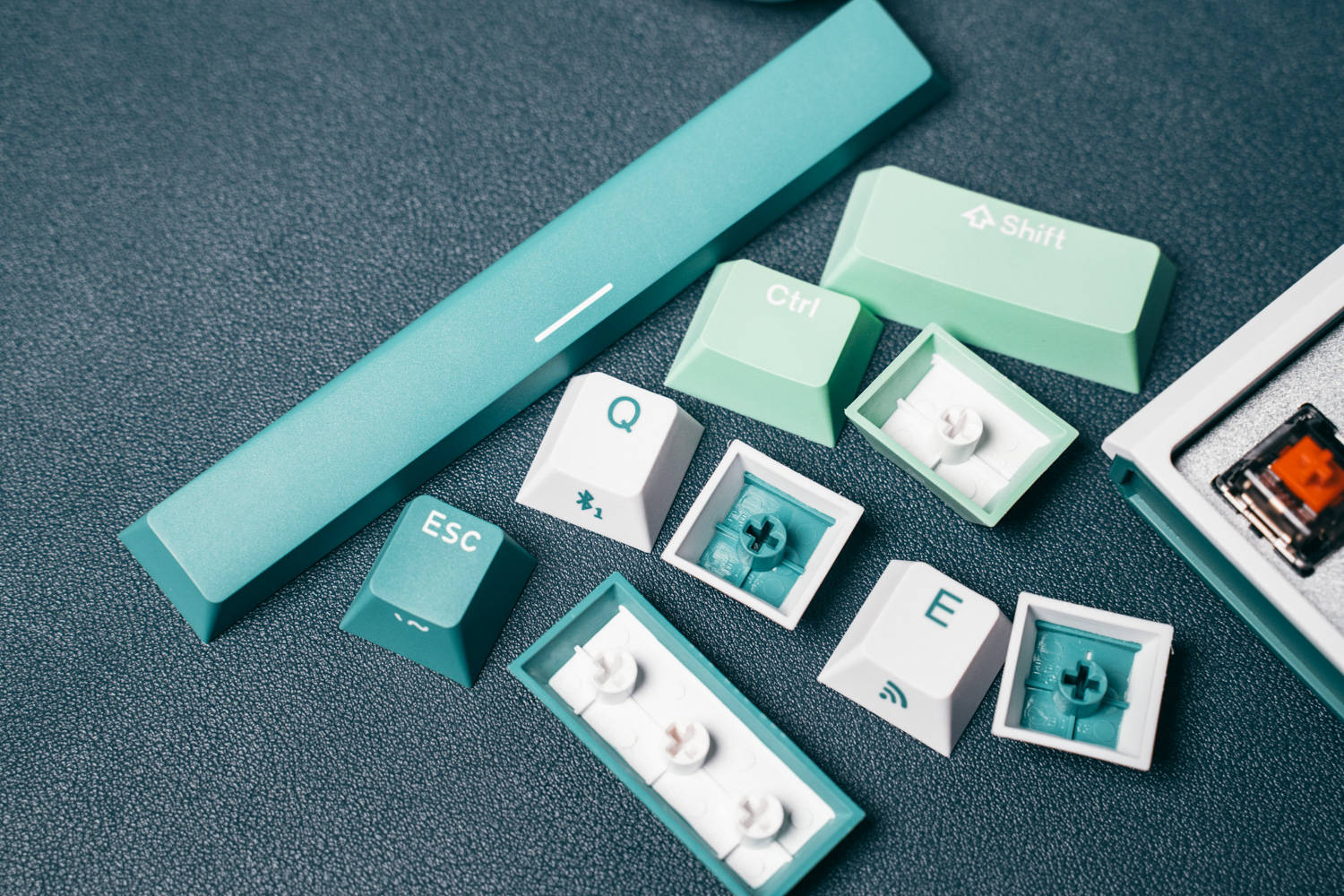 杜伽k330键盘限定,杜伽k310无光版键盘测评