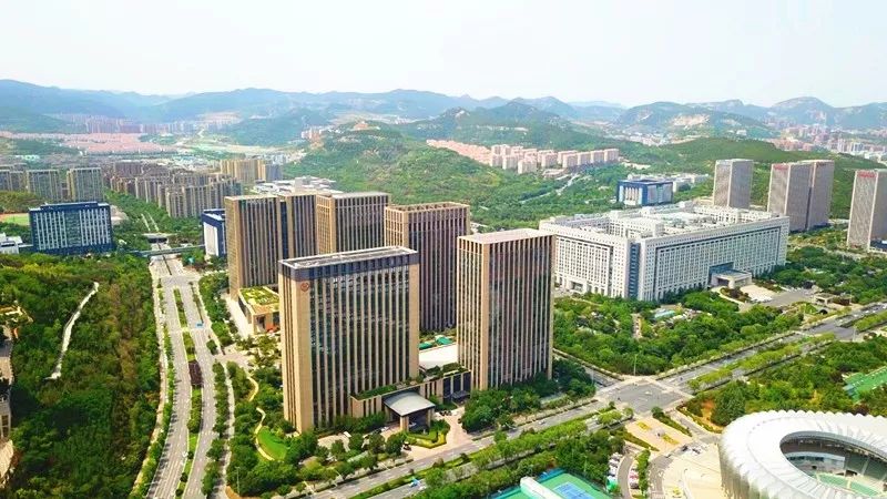 济南奥体中心中轴线,二环东路与二环南路