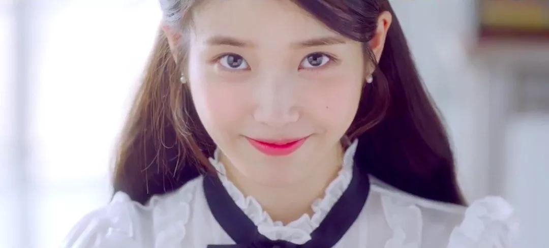 给肌肤补充满满的胶原蛋白,年轻的肌肤状态