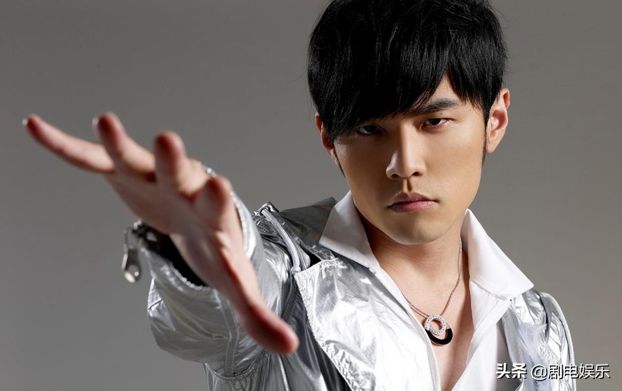 蔡徐坤和周杰伦的流量大战,周杰伦蔡徐坤粉丝流量大战