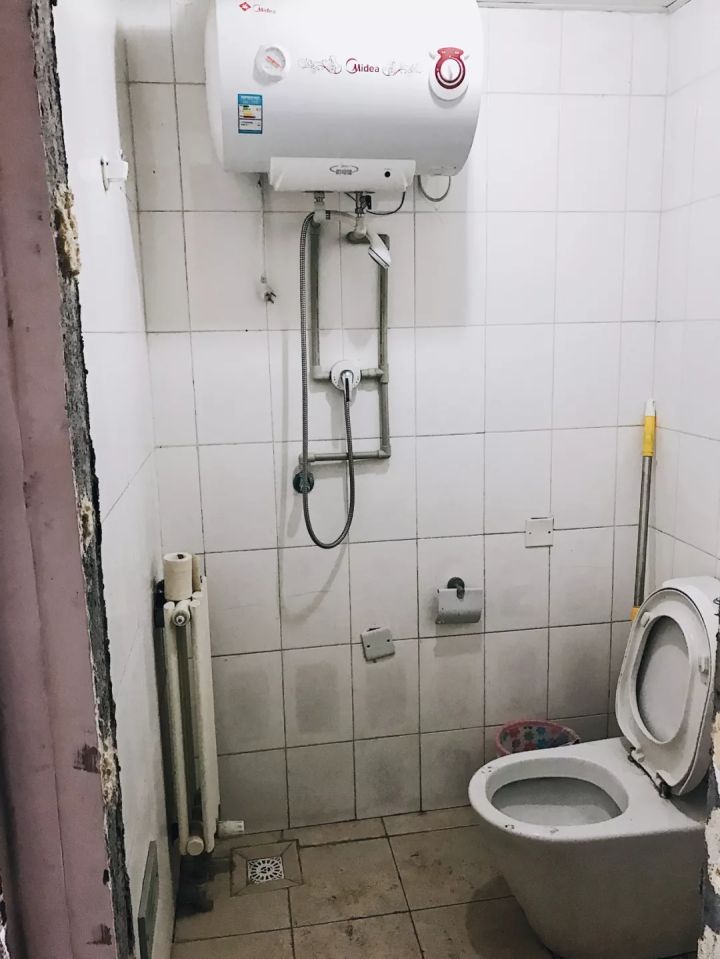 北京200万买5平米的胶囊房,我在北京买了个40多平的房子