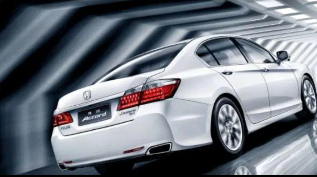 九代雅阁驾驶感受,雅阁九代半2.0