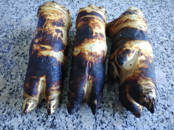 炖猪蹄时做到三不放,炖猪蹄要切不