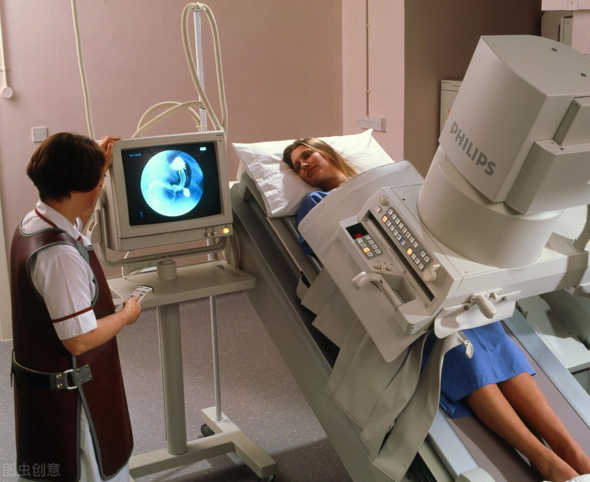 钡餐检查和胃镜检查哪个比较准确,胃镜和肠镜哪个可以查出胃病