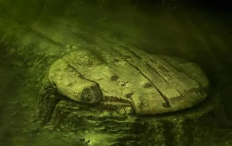 深海发现神秘飞行物,深海不明飞行物ufo