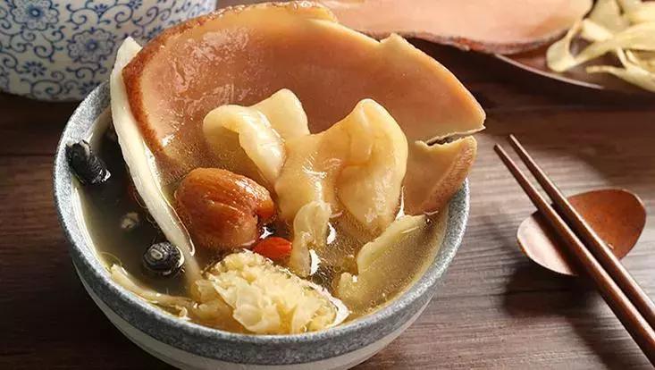 女性吃鱼胶有什么好处吗,女人坚持吃鱼胶的五大惊人变化