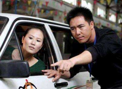 驾照考试考不过心理压力大,考驾照在考试过程中身体不适