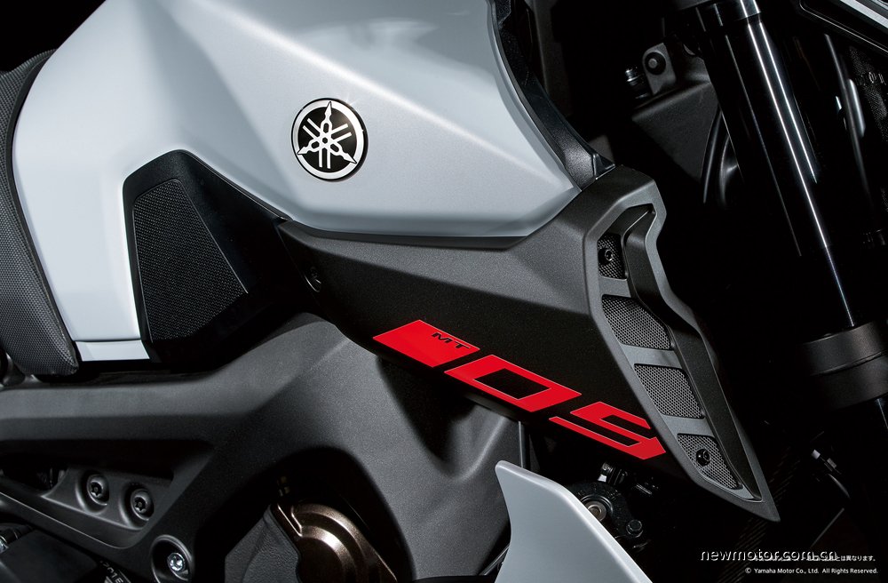 雅马哈mt-09三缸声浪,雅马哈mt09真实感受