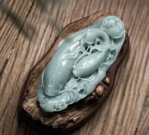 和田玉与戈壁羊脂玉有什么区别,疆沁和田玉