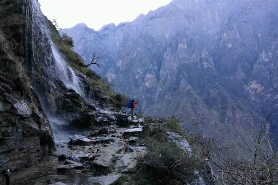 2021虎跳峡徒步攻略，中国/全球十大经典徒步线之一