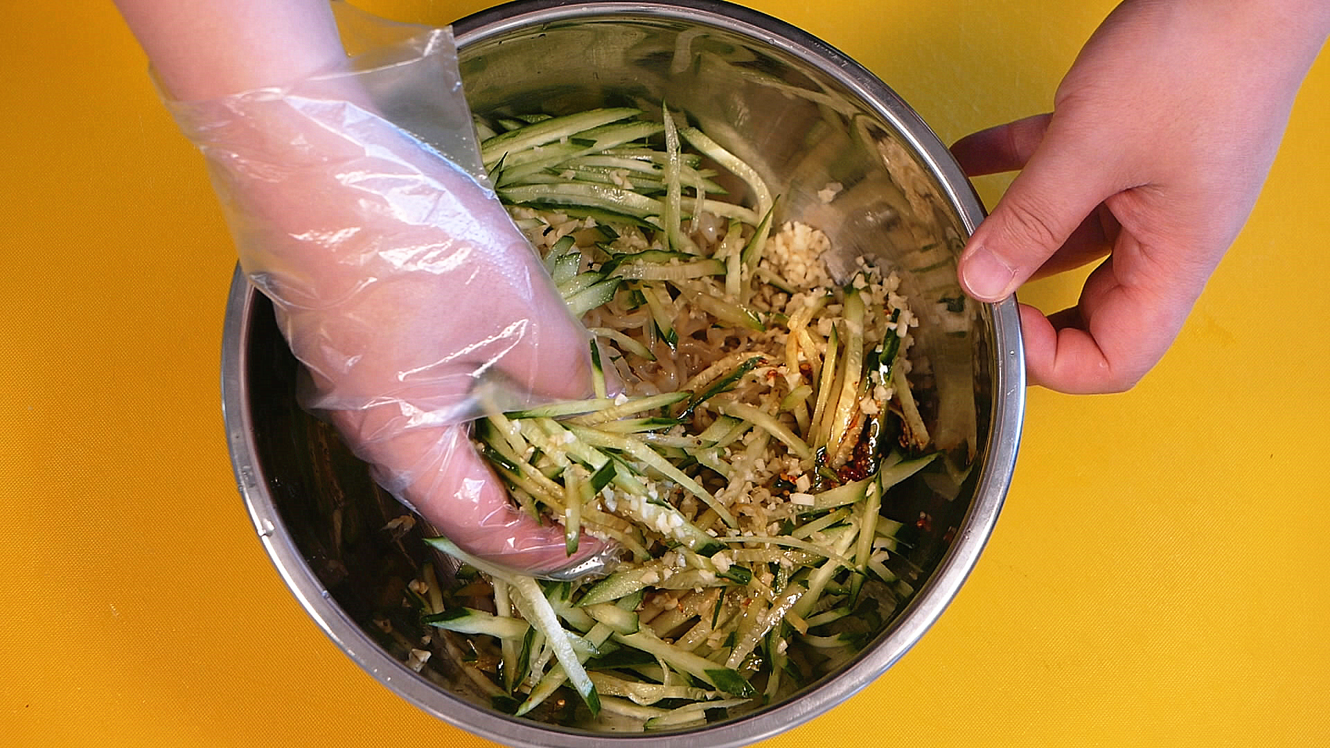 海蜇凉菜做法好吃视频,海蜇怎么做好吃又简单