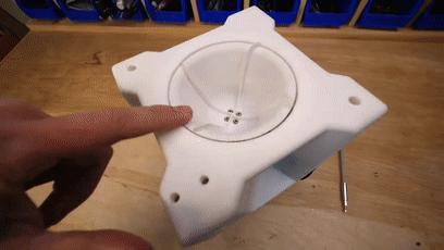 工程师制作闪光臭屁包裹，专治偷快递的*贼毛**