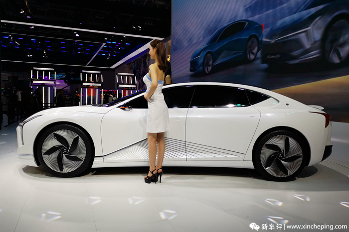 吉利星瑞和高尔夫8哪个更值得买,高尔夫和星瑞