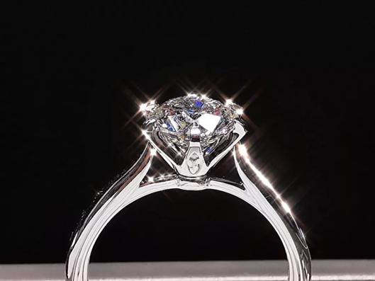 龙湖滨江天街66欢抢!5元买品牌服饰!全棉时代、PUMA通通5折起