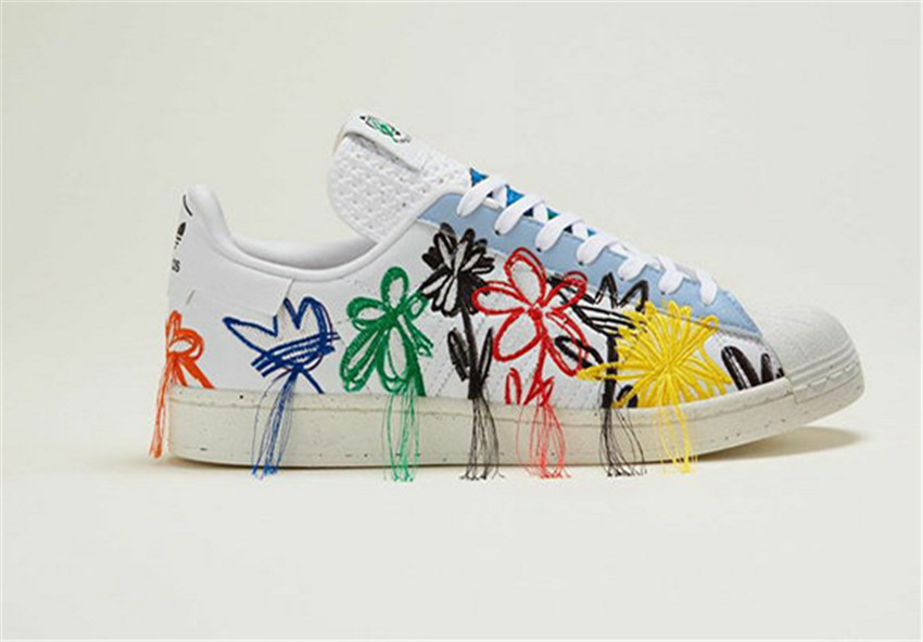 阿迪鞋鞋垫为什么总是很薄,阿迪达斯板鞋鞋垫细节