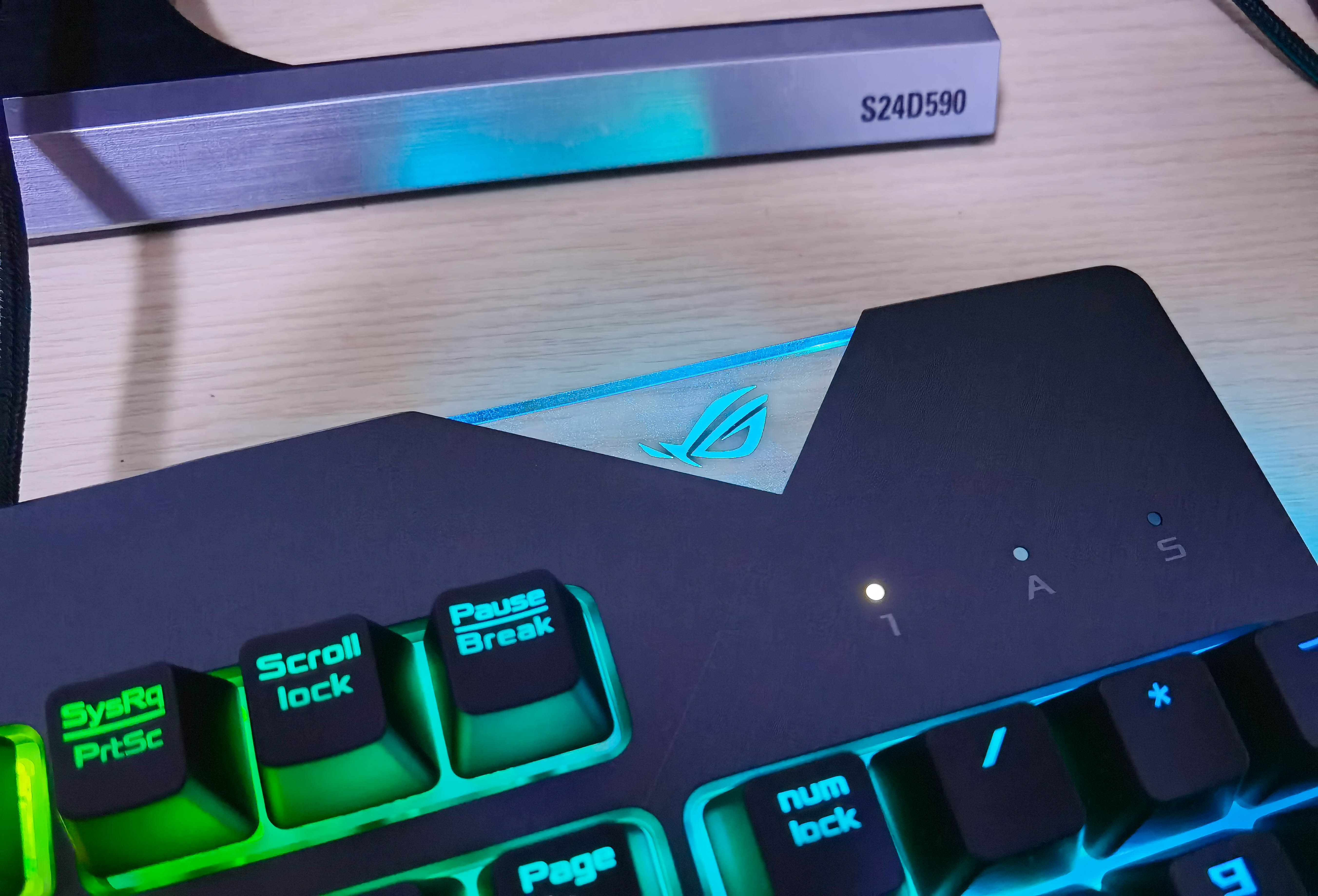 为信仰充值，华硕ROGSTRIXFLARE机械键盘使用体验