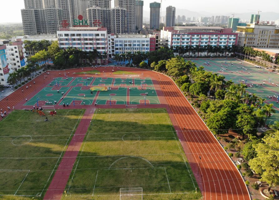 足球明星进校园,足球教练进校园