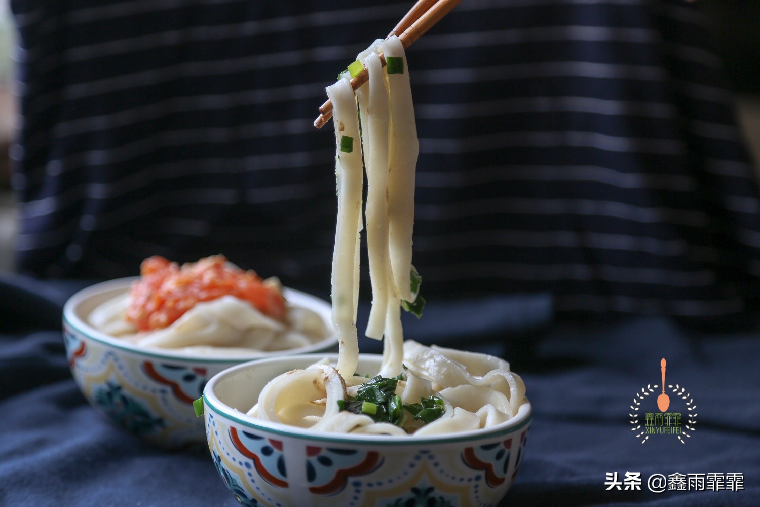 正宗凉皮做法最关键的是一学就会,如何做陕西正宗凉皮全过程