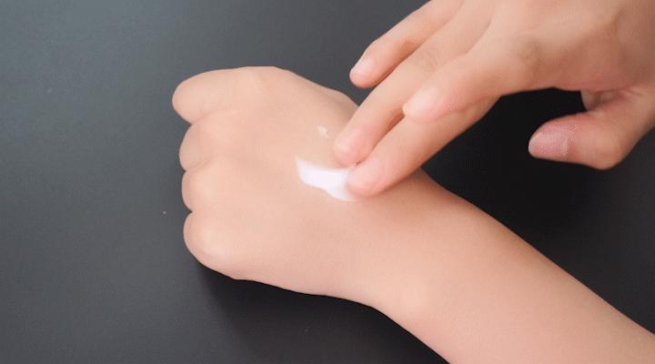 妮维雅美白身体乳vcpro,妮维雅美白身体乳白天能用吗