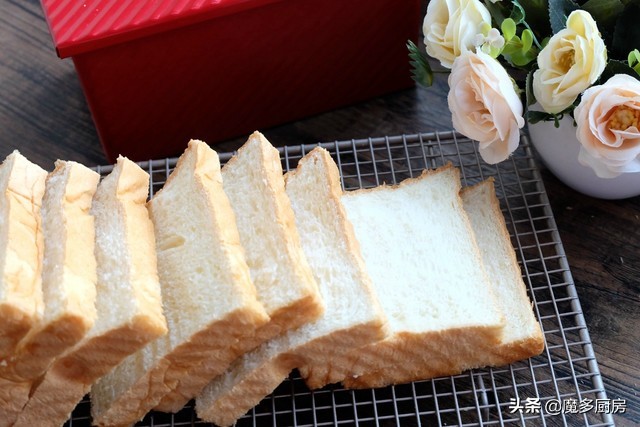 无糖无油面包的家常做法用烤箱,不用揉出膜的面包做法无油
