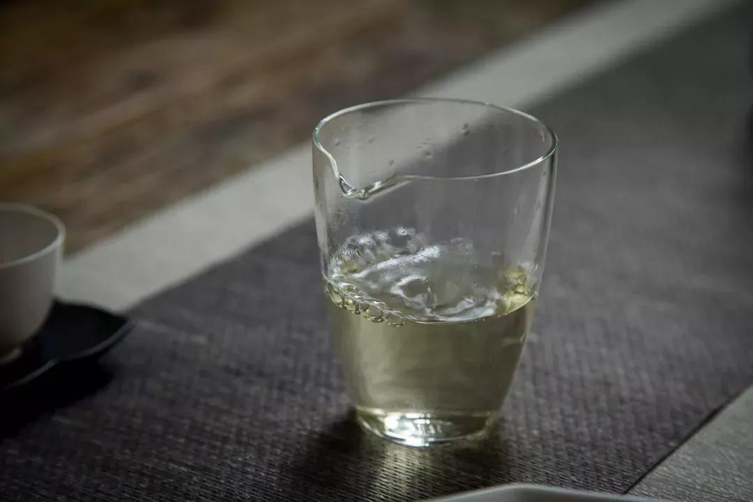 茶里的回甘生津是怎么回事,有回甘特别甜的茶