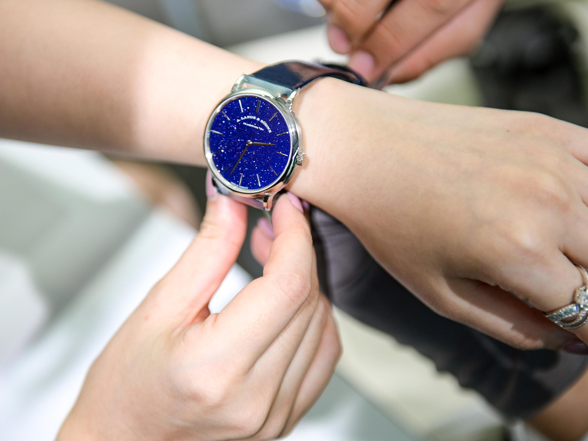 三亚免税店买什么表最便宜,钟表与奇迹三亚