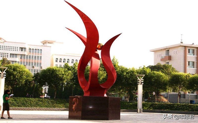 高考460分的洛阳女生，捡漏上喀什大学，幸运还是后悔？